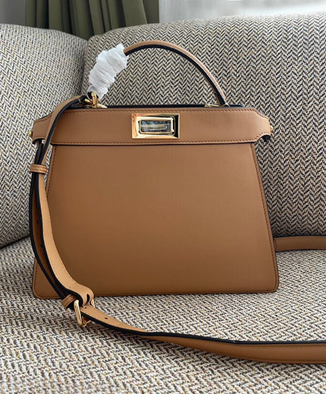 Fendi Peekaboo Iseeu Small Handbag 8BN327 Apricot